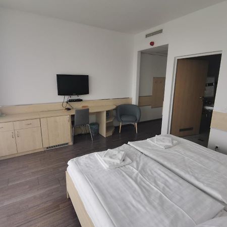 Corner Hotel Angyalfoeld Budapest Eksteriør billede