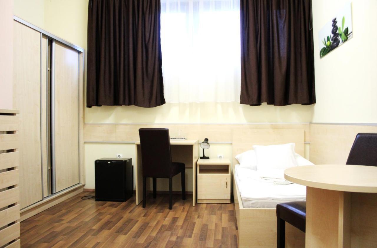 Corner Hotel Angyalfoeld Budapest Eksteriør billede